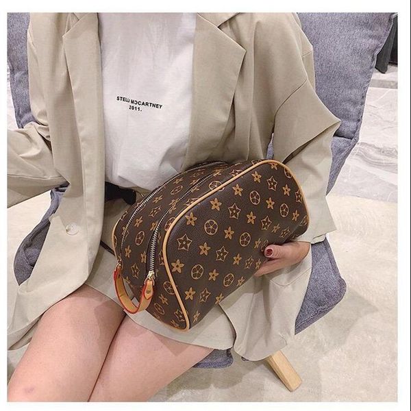 2022 luxury designer bags men travelling toilet bag fashion design women wash bag large capacity cosmetic bags makeup toiletry bag306v
2022 luxury designer bags men travelling toilet bag fashion design women wash bag large capacity cosmetic bags makeup toiletry bag306v