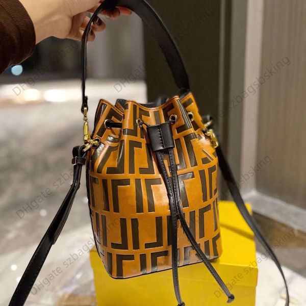 high-end brand drawstring bag women's handbag mini one shoulder crossbody bag purse fashion design embroidered leather canvas hand-held
high-end brand drawstring bag women's handbag mini one shoulder crossbody bag purse fashion design embroidered leather canvas hand-held