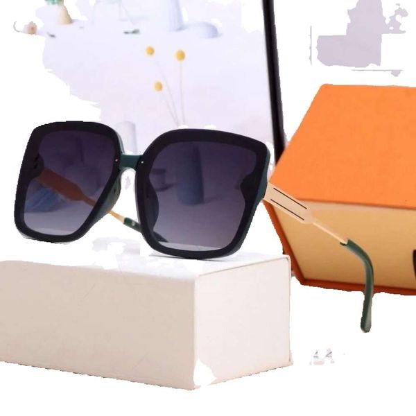 2022 brand designer sunglasses male and female polarized large frame square outdoor fashion, White;black
2022 brand designer sunglasses male and female polarized large frame square outdoor fashion, White;black