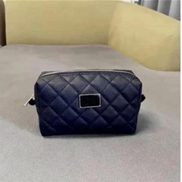 fashion makeup bag classic quilted black color cosmetic case vintage party clutch bag233k
fashion makeup bag classic quilted black color cosmetic case vintage party clutch bag233k