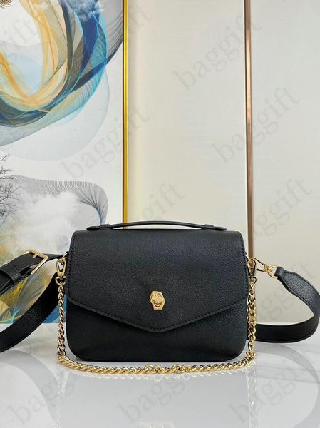 m22735 oxford twist flap bag iconic lockme shoulder bag designer women cross body luxury purse m22792 m22952
m22735 oxford twist flap bag iconic lockme shoulder bag designer women cross body luxury purse m22792 m22952