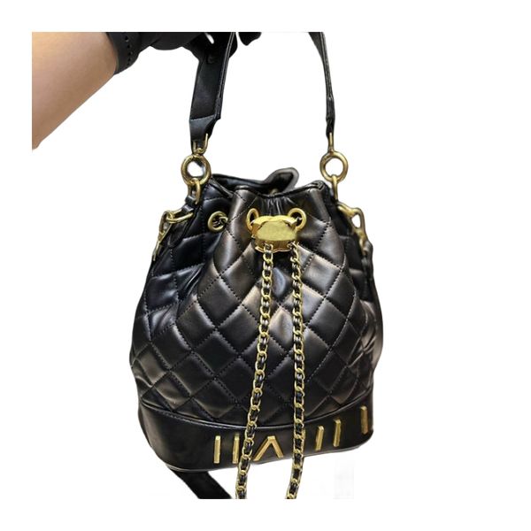 vintage portable women bucket bag leather quilted matelasse chain gold hardware crossbody designer bag luxury handbag outdoor shopping card
vintage portable women bucket bag leather quilted matelasse chain gold hardware crossbody designer bag luxury handbag outdoor shopping card
