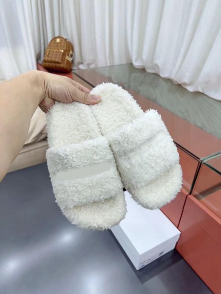 fashion women's sandals luxury wool warm flat heel designer slippers winter fur one piece men's slippers large with box, Black
fashion women's sandals luxury wool warm flat heel designer slippers winter fur one piece men's slippers large with box, Black