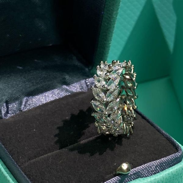 23ss luxury designer band rings women men couples zircon letter titanium steel ring 18k gold plated metal wedding jewelry lady acc2470, Silver
23ss luxury designer band rings women men couples zircon letter titanium steel ring 18k gold plated metal wedding jewelry lady acc2470, Silver