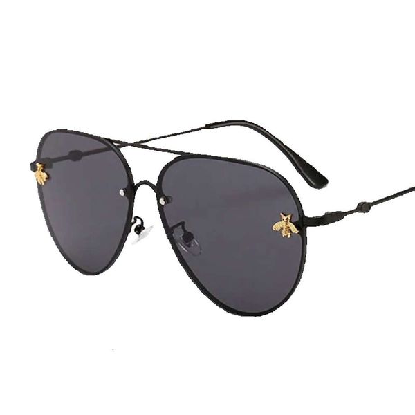 2023 brand design sunglasses women men designer good quality fashion metal oversized sun glasses vintage female male uv400, White;black
2023 brand design sunglasses women men designer good quality fashion metal oversized sun glasses vintage female male uv400, White;black