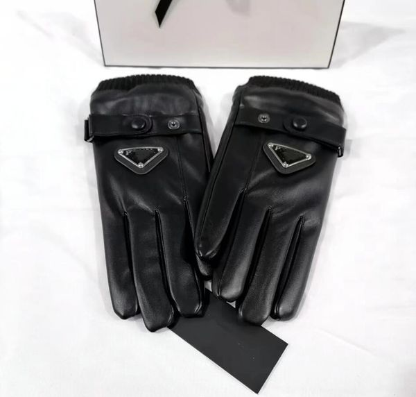 autumn solid color gloves european american designers for men women touch screen glove winter fashion mobile smartphone five finger gloves, Blue;gray
autumn solid color gloves european american designers for men women touch screen glove winter fashion mobile smartphone five finger gloves, Blue;gray