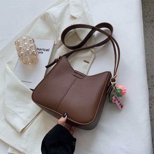 bags trending designer crossbody shoulder handbags women's trend hand bag vintage pu leather half moon for women2272
bags trending designer crossbody shoulder handbags women's trend hand bag vintage pu leather half moon for women2272