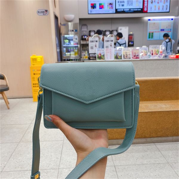 luxury designer women's bag autumn/winter soft and comfortable versatile pillow cloud bag single shoulder bag wandering bag
luxury designer women's bag autumn/winter soft and comfortable versatile pillow cloud bag single shoulder bag wandering bag