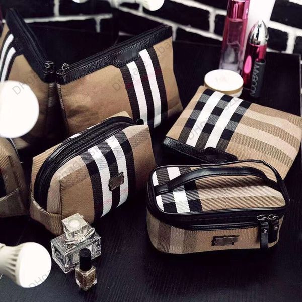 fashion makeup bag wallet 2023 new travel storage bag female large capacity toiletries women's bag classic tarp coin purse bag
fashion makeup bag wallet 2023 new travel storage bag female large capacity toiletries women's bag classic tarp coin purse bag