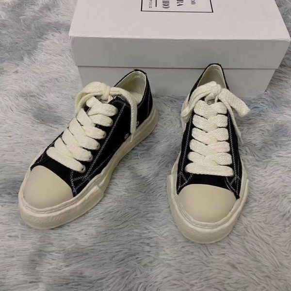 maison mihara yasuhiro dissolved mmy shoes water wash sole open smile made old low canvas shoes for men and women thick sole elevated board
maison mihara yasuhiro dissolved mmy shoes water wash sole open smile made old low canvas shoes for men and women thick sole elevated board
