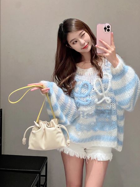 2023 new europe women and mens designer sweaters retro classic luxury sweatshirt men arm letter embroidery round neck comfortable high-quali, White;black
2023 new europe women and mens designer sweaters retro classic luxury sweatshirt men arm letter embroidery round neck comfortable high-quali, White;black