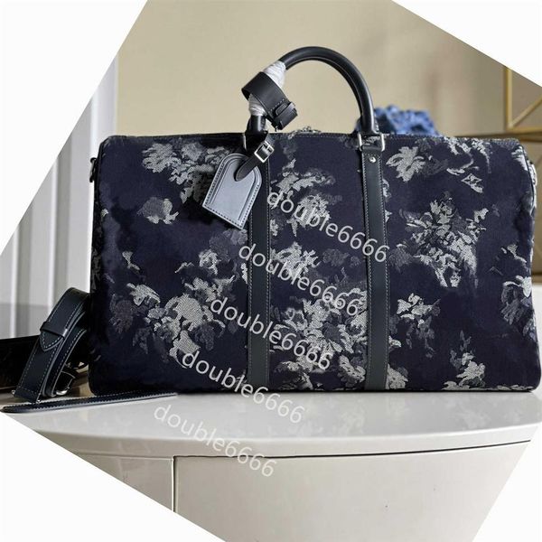 large capacity women travel bags classical designer men shoulder duffel bags carry on luggage new 57285213c
large capacity women travel bags classical designer men shoulder duffel bags carry on luggage new 57285213c