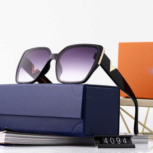 2022 new l family sunglasses large frame women's fashion cat's eye straight, White;black
2022 new l family sunglasses large frame women's fashion cat's eye straight, White;black