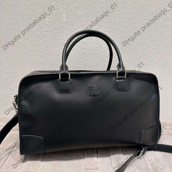 genuine leather high-end travel bag men's cowhide handbag short distance travel luggage bag sports and fitness bag men's version
genuine leather high-end travel bag men's cowhide handbag short distance travel luggage bag sports and fitness bag men's version