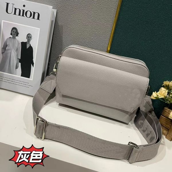 2023 latest fastline messenger bag m22611 m22482 crossbody bag can be carried on the shoulder cowhide designer crossbody high-end mobile pho
2023 latest fastline messenger bag m22611 m22482 crossbody bag can be carried on the shoulder cowhide designer crossbody high-end mobile pho