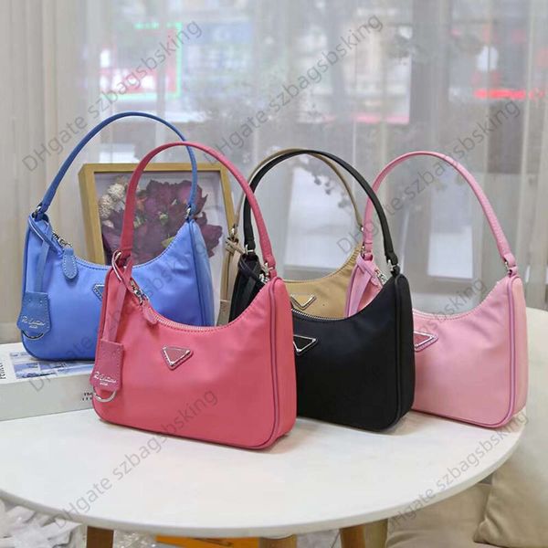 high-quality hobo bag women's handbag fashionable paris design flash flash portable vintages medieval beans underarm strap retro mini b
high-quality hobo bag women's handbag fashionable paris design flash flash portable vintages medieval beans underarm strap retro mini b