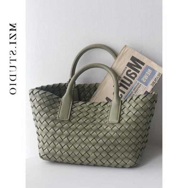 abottegasventas designer tote bag mini jodie candy woven mini double sided pure sheepskin women's bag large capacity basket handheld cr
abottegasventas designer tote bag mini jodie candy woven mini double sided pure sheepskin women's bag large capacity basket handheld cr