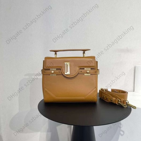 high-quality leather handbag crossbody single shoulder bags purse women's brand fashion design solid color large strap clutch senior po
high-quality leather handbag crossbody single shoulder bags purse women's brand fashion design solid color large strap clutch senior po