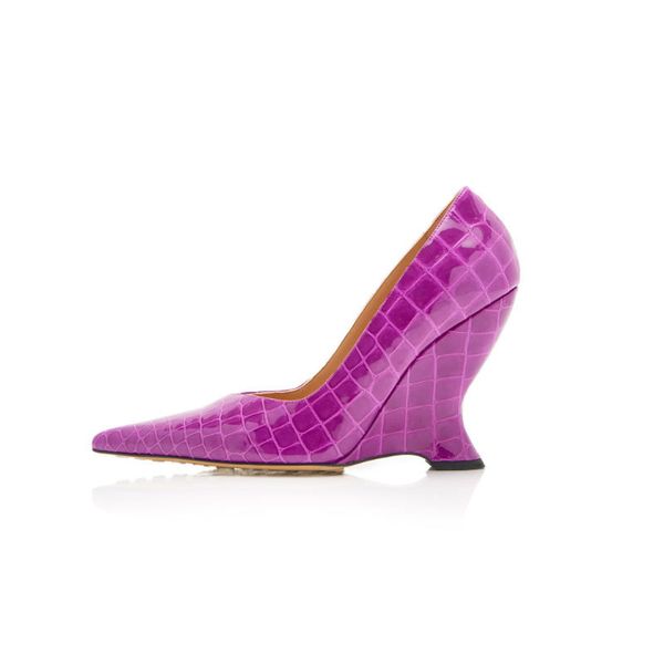 new shaped heel pointed patent leather high heel shallow mouth fashion work shoes 34-43 plus size for girls party shoes, Black
new shaped heel pointed patent leather high heel shallow mouth fashion work shoes 34-43 plus size for girls party shoes, Black