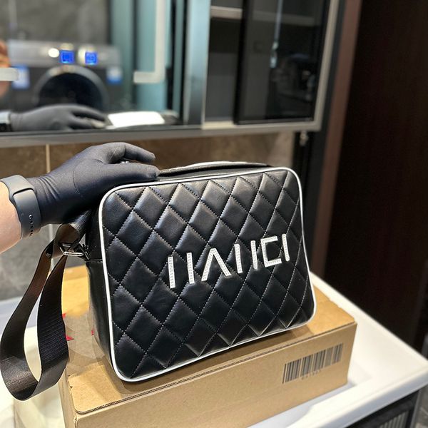 camera bag designer womens shoulder bag grille classic embroidery adjustable shoulder luxury tote cross-body bag mobile phone bag shopping b
camera bag designer womens shoulder bag grille classic embroidery adjustable shoulder luxury tote cross-body bag mobile phone bag shopping b