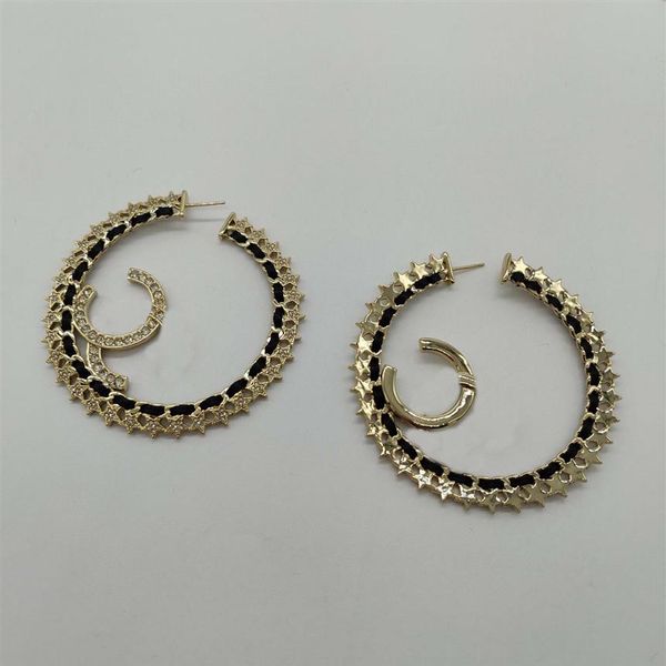 2023 luxury quality charm drop earring round shape with black genuine diamond in 18k gold plated have box stamp ps7483a261k, Golden
2023 luxury quality charm drop earring round shape with black genuine diamond in 18k gold plated have box stamp ps7483a261k, Golden
