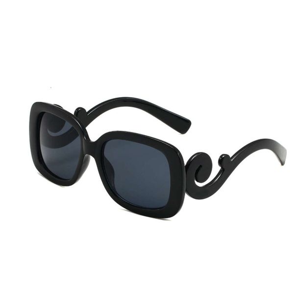sunglasses designer fashion luxury original classic new big box cool sunglasses luxury fashion outdoor designer, White;black
sunglasses designer fashion luxury original classic new big box cool sunglasses luxury fashion outdoor designer, White;black