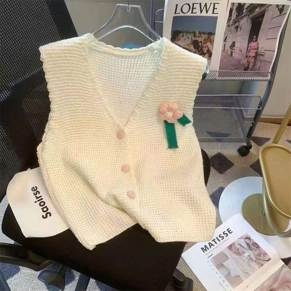 salt lazy womens vests wear three dimensional flower v neck knitted vest for women spring and autumn sleeveless, Black;white
salt lazy womens vests wear three dimensional flower v neck knitted vest for women spring and autumn sleeveless, Black;white