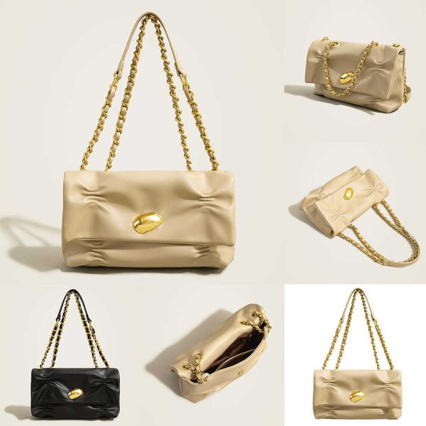 lady evening bags autumn and winter textured underarm bag for women new french niche design chain large capacity shoulder 230828
lady evening bags autumn and winter textured underarm bag for women new french niche design chain large capacity shoulder 230828