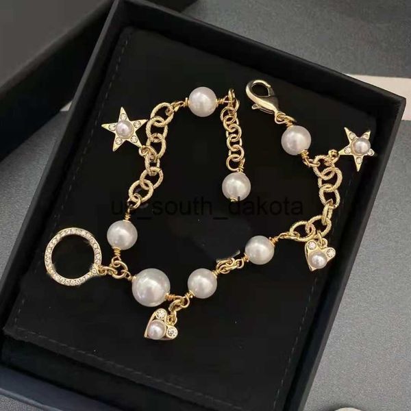 chain woman bracelet pearl heart bracelet for gift charm brass bracelet fashion jewelry supply x0909, Black
chain woman bracelet pearl heart bracelet for gift charm brass bracelet fashion jewelry supply x0909, Black