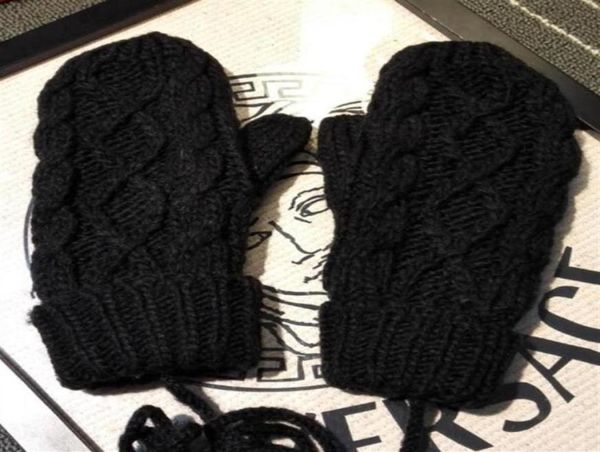 brand gloves wool mittens european fashion designer warm gloves knitted gloves177e9792948, White
brand gloves wool mittens european fashion designer warm gloves knitted gloves177e9792948, White
