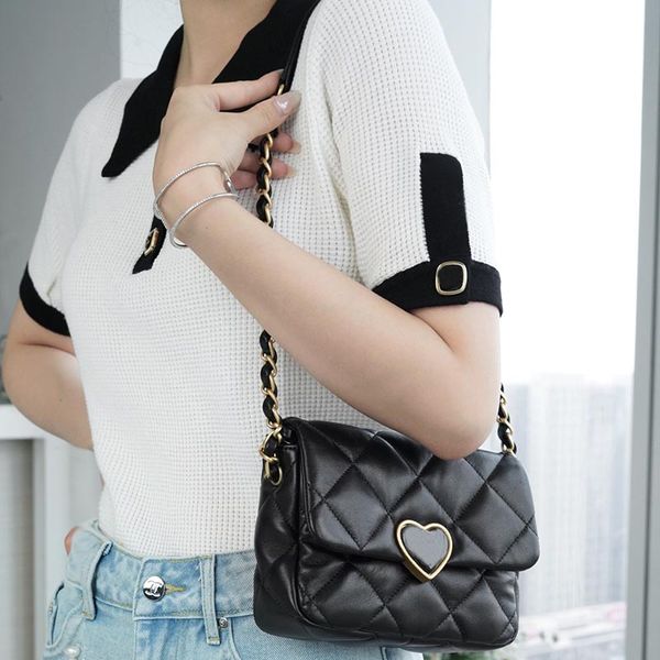10a luxury designer bag shoulder bag 18cm mini flap bag mirror quality women real leather classic purse gold chain strap c109
10a luxury designer bag shoulder bag 18cm mini flap bag mirror quality women real leather classic purse gold chain strap c109