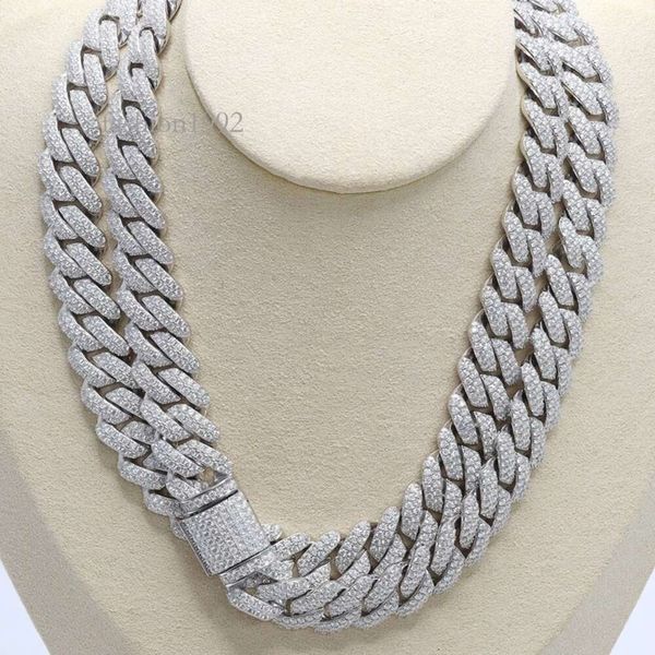Full Iced Out Moissanite Cuban Chain Sterling Sier Hip Hop Jewelry 14Mm Width 2 Rows Moissanite Chain Chain Necklace
Full Iced Out Moissanite Cuban Chain Sterling Sier Hip Hop Jewelry 14Mm Width 2 Rows Moissanite Chain Chain Necklace