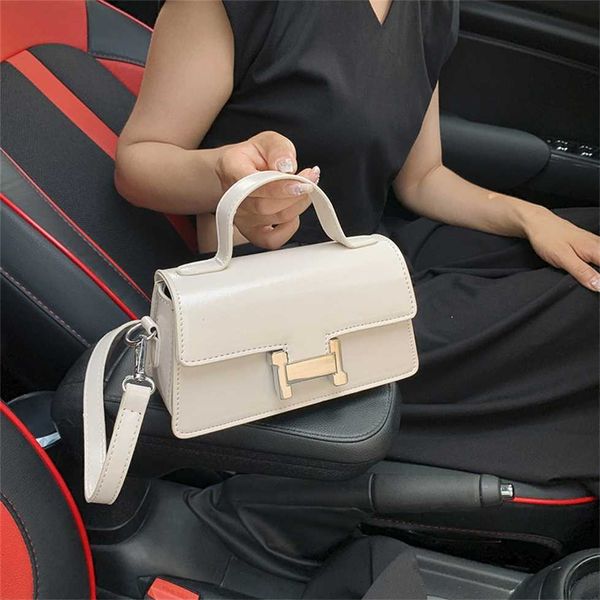 popular bags for sale niche design 2023 new popular one shoulder diagonal cross portable small square this year
popular bags for sale niche design 2023 new popular one shoulder diagonal cross portable small square this year