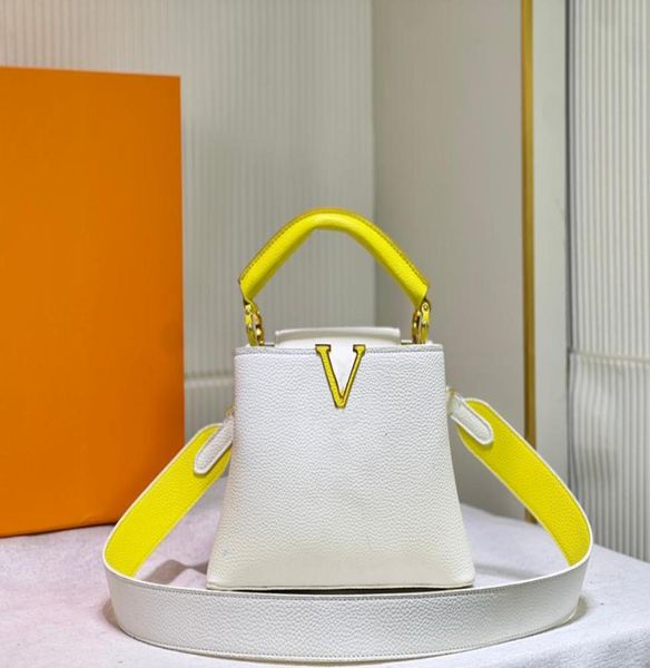 ladies purse leather designer luxury pocket card pocket money classic fashion famous brand matching box size27189cm m594681855904, Red;black
ladies purse leather designer luxury pocket card pocket money classic fashion famous brand matching box size27189cm m594681855904, Red;black