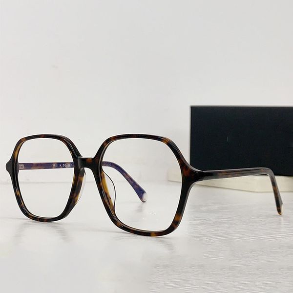 High quality square acetate frame simple and fashionable suitable for dating and work UV400 mirror legs with metal gentle and quiet girls face looks small 
High quality square acetate frame simple and fashionable suitable for dating and work UV400 mirror legs with metal gentle and quiet girls face looks small