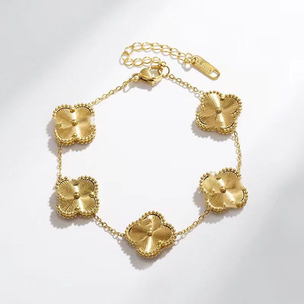 Classic Design 4 Leaf Gold Silver Clover Charm Bracelet Necklace Earring Jewelry for Women Gift
Classic Design 4 Leaf Gold Silver Clover Charm Bracelet Necklace Earring Jewelry for Women Gift