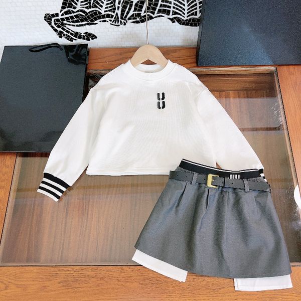 Fashion Trendy Girls Set With Three Pieces Hoodies Skirt Belt Brand Designer Comfortable Fabric Childrens Suit Sweet Cool Girl Clothes Sets, Black
Fashion Trendy Girls Set With Three Pieces Hoodies Skirt Belt Brand Designer Comfortable Fabric Childrens Suit Sweet Cool Girl Clothes Sets, Black