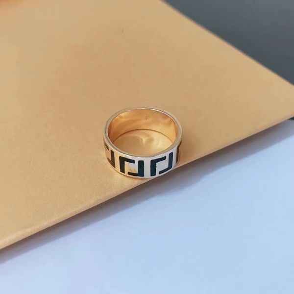 Made in Italy Designer F Ring Extravagant Stainless Steel Letter Rings Black Women Men Wedding Jewelry Lady Party Gifts 6 7 8
Made in Italy Designer F Ring Extravagant Stainless Steel Letter Rings Black Women Men Wedding Jewelry Lady Party Gifts 6 7 8