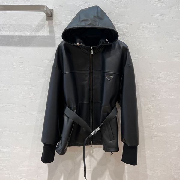 Fashion Women' Jackets Ladies Leather Coats Zipper Triangle Logo Coat Black Long Style High waistband Jacket Classic Outdoor Wear
Fashion Women' Jackets Ladies Leather Coats Zipper Triangle Logo Coat Black Long Style High waistband Jacket Classic Outdoor Wear