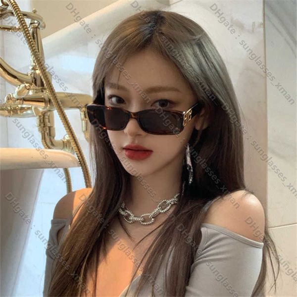 Fashion Designer Cool sunglasses 2023 New rectangular double b for women's fashion street photography UV resistant
Fashion Designer Cool sunglasses 2023 New rectangular double b for women's fashion street photography UV resistant