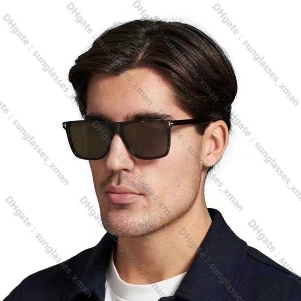 Fashion Designer Cool sunglasses Wind small square brown unisex
Fashion Designer Cool sunglasses Wind small square brown unisex