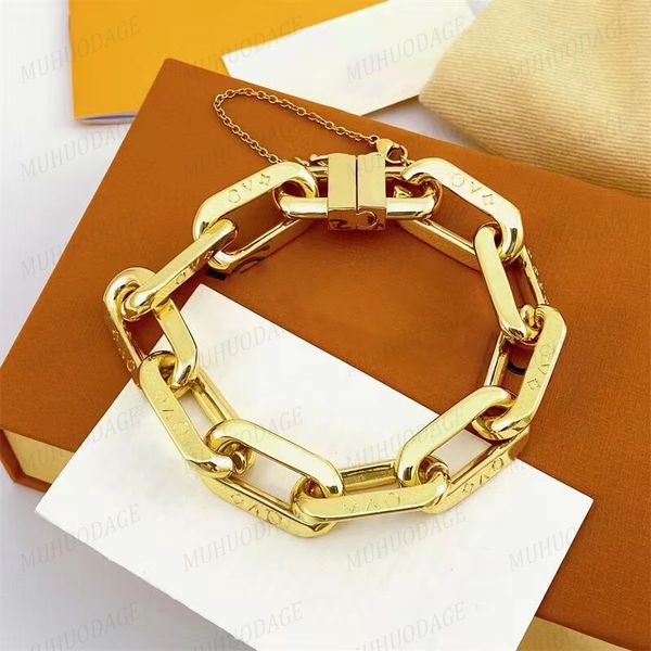 Men Thick Bracelet Necklace Classic Letter Flower Bracelets Brand Womens Fashion Jewelry Amazing Qualiy Unisex Gift
Men Thick Bracelet Necklace Classic Letter Flower Bracelets Brand Womens Fashion Jewelry Amazing Qualiy Unisex Gift