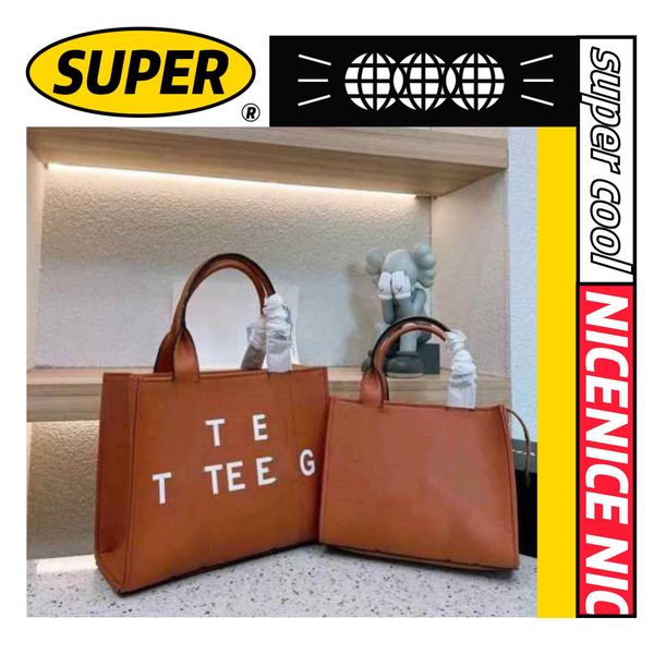 designer the tote bag 5A woman Brown black embossed letters Luxury handbag Leather canvas nylon Fashion Shoulder Bags Large capacity 26 33 41 cm women handbags purse, 22# 3a leather
designer the tote bag 5A woman Brown black embossed letters Luxury handbag Leather canvas nylon Fashion Shoulder Bags Large capacity 26 33 41 cm women handbags purse, 22# 3a leather