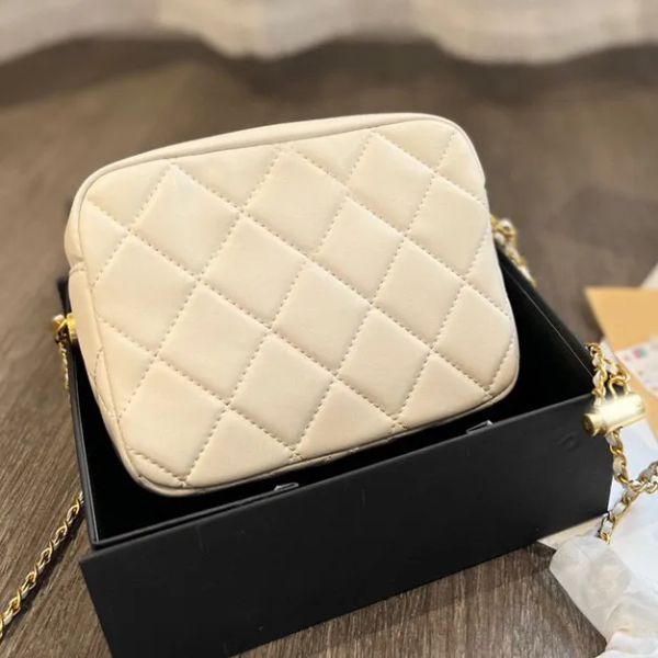 5A Luxurys Designers Shoulder Bags quality High Handbags Fashion women crossbody Handbag classic chain Facai bag Clutch Totes ladies Purses Wallet with logo, Mh
5A Luxurys Designers Shoulder Bags quality High Handbags Fashion women crossbody Handbag classic chain Facai bag Clutch Totes ladies Purses Wallet with logo, Mh