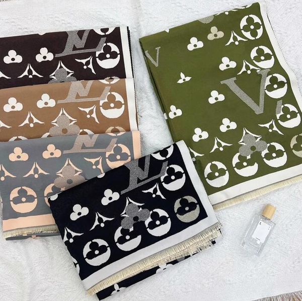 2023 Designer Designers Letter Floral Design Christmas Gift Scarf Temperament Versatile Style Designs Fashion Leisure FBB9 84SY
2023 Designer Designers Letter Floral Design Christmas Gift Scarf Temperament Versatile Style Designs Fashion Leisure FBB9 84SY