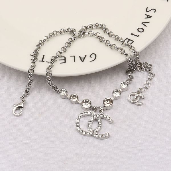 Gold Plated Necklaces Jewlery Designer For Women Fashional Pendant Necklace Wedding Party Gift