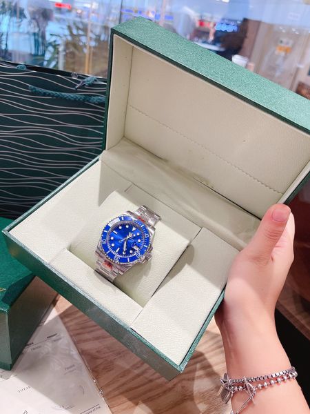 Luxury Designer Classic Fashion Automatic Mechanical Women's Watch Size 36mm Sapphire Gradient Dial Glass Waterproof Feature Christmas Gift4 A
Luxury Designer Classic Fashion Automatic Mechanical Women's Watch Size 36mm Sapphire Gradient Dial Glass Waterproof Feature Christmas Gift4 A