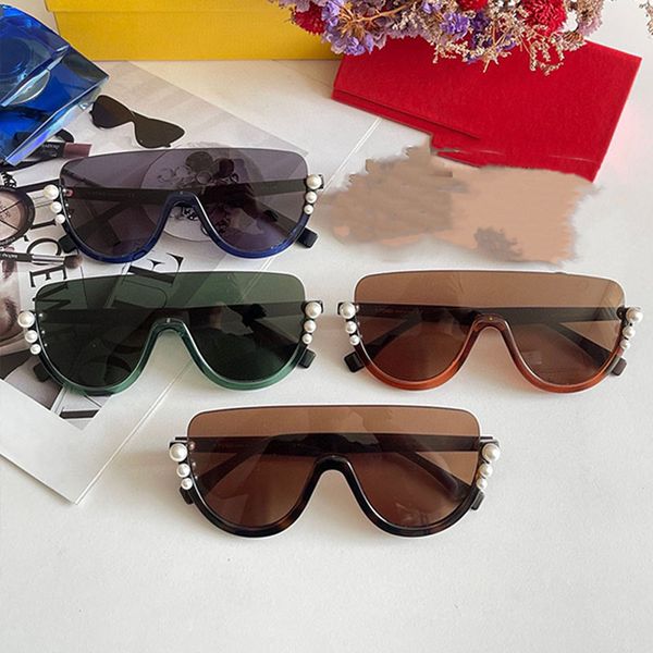 Designer 1:1 retro sunglasses for travel and driving, pilot style W-shaped half frame frame with pearls on the side and letters FF0296S for elegant women and men
Designer 1:1 retro sunglasses for travel and driving, pilot style W-shaped half frame frame with pearls on the side and letters FF0296S for elegant women and men