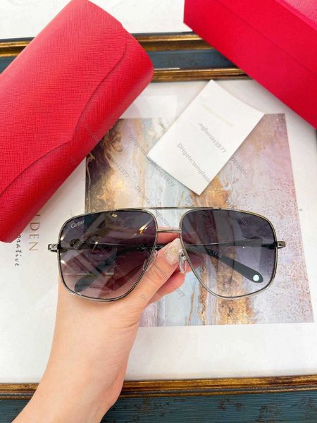 Fashion Designer Cool sunglasses New Metal Polarized Sunglasses Personalized Trend Frameless Toad Mirror Driving and Riding Glasses
Fashion Designer Cool sunglasses New Metal Polarized Sunglasses Personalized Trend Frameless Toad Mirror Driving and Riding Glasses