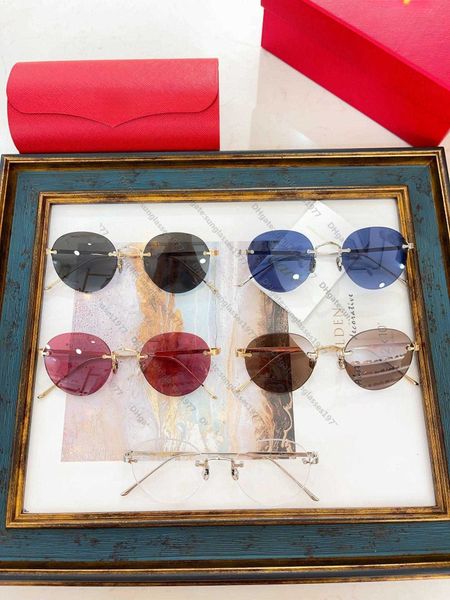 Fashion designer cool sunglasses leopard head new men's and women's personality fashion every fashion trend box flat glasses counter genuine
Fashion designer cool sunglasses leopard head new men's and women's personality fashion every fashion trend box flat glasses counter genuine